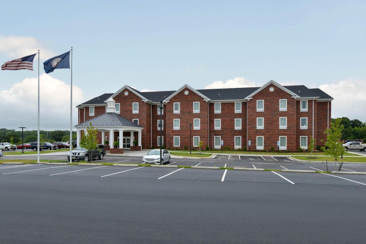 Appomattox Inn And Suites Экстерьер фото