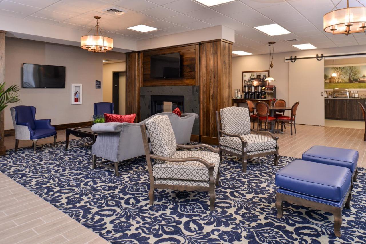 Appomattox Inn And Suites Экстерьер фото