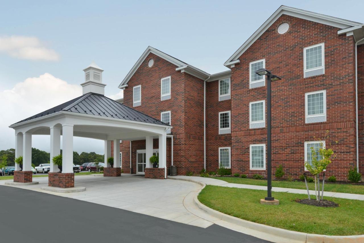 Appomattox Inn And Suites Экстерьер фото