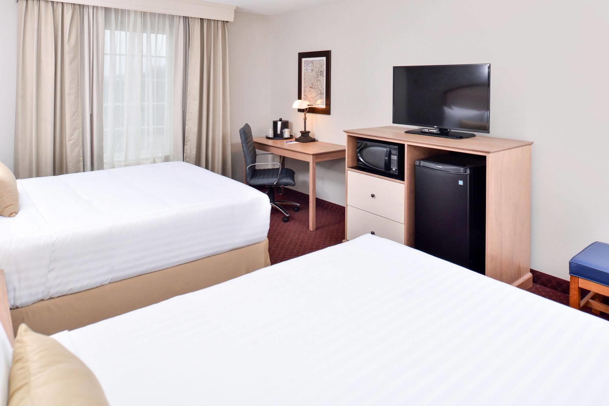 Appomattox Inn And Suites Экстерьер фото