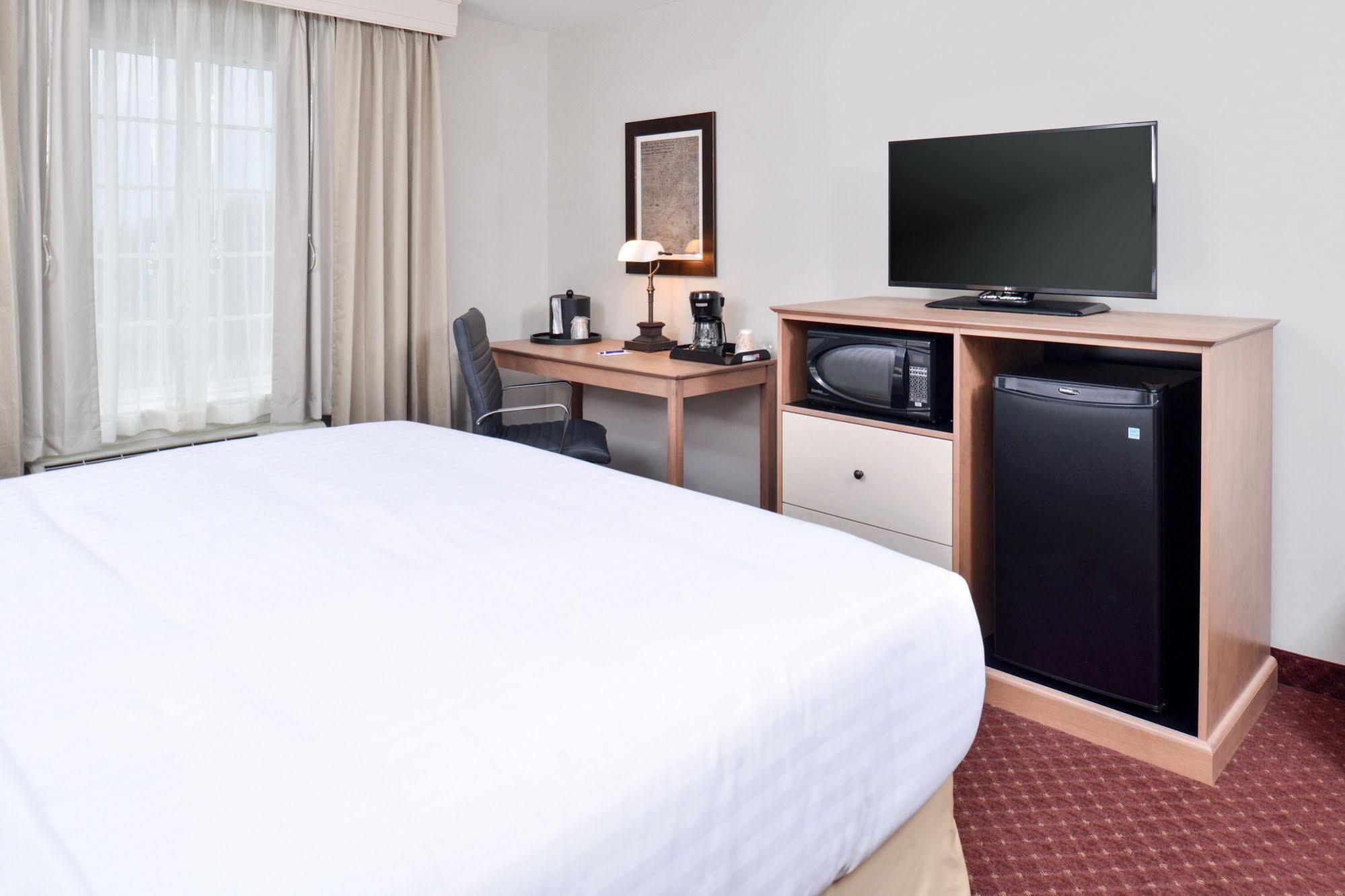 Appomattox Inn And Suites Экстерьер фото